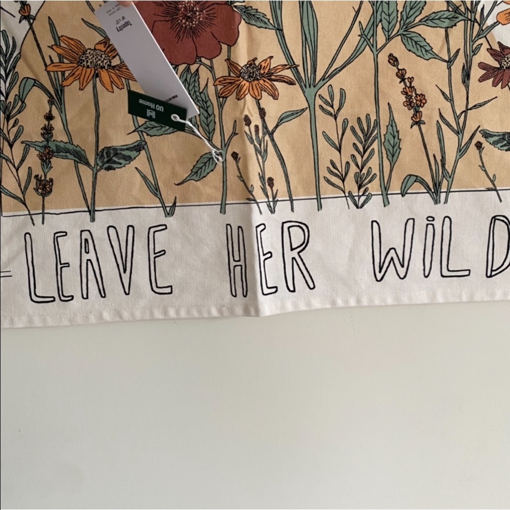 Urban Outfitters Leave her wild tapestry - Picture 4 of 5